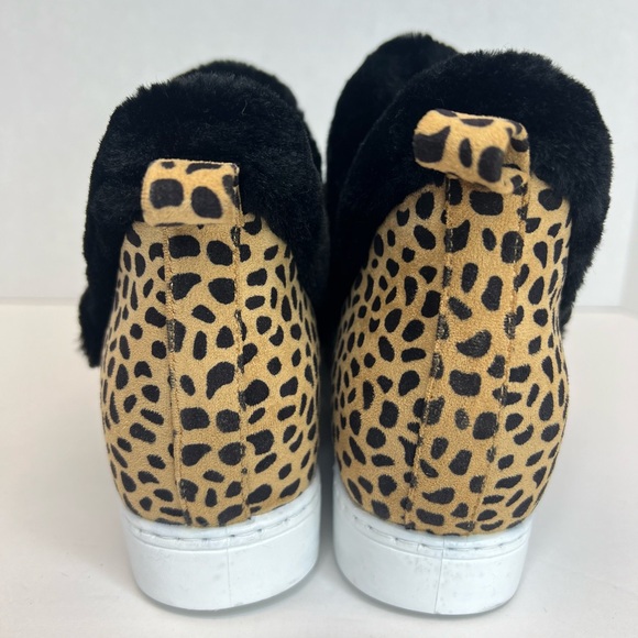 Rouge Helium Womens Faux Fur Trimmed Ankle Booties Sz 8.5M Tried on only NWOB - Picture 5 of 15